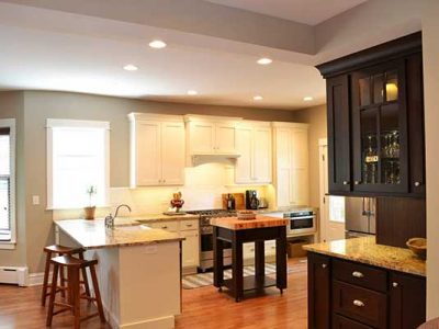 Custom Cabinetry & Granite Countertops